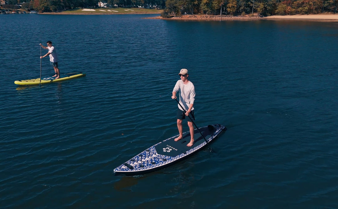High-angle drone shot of two Moaki'i boards, highlighting the Seeker's superior cargo capacity.